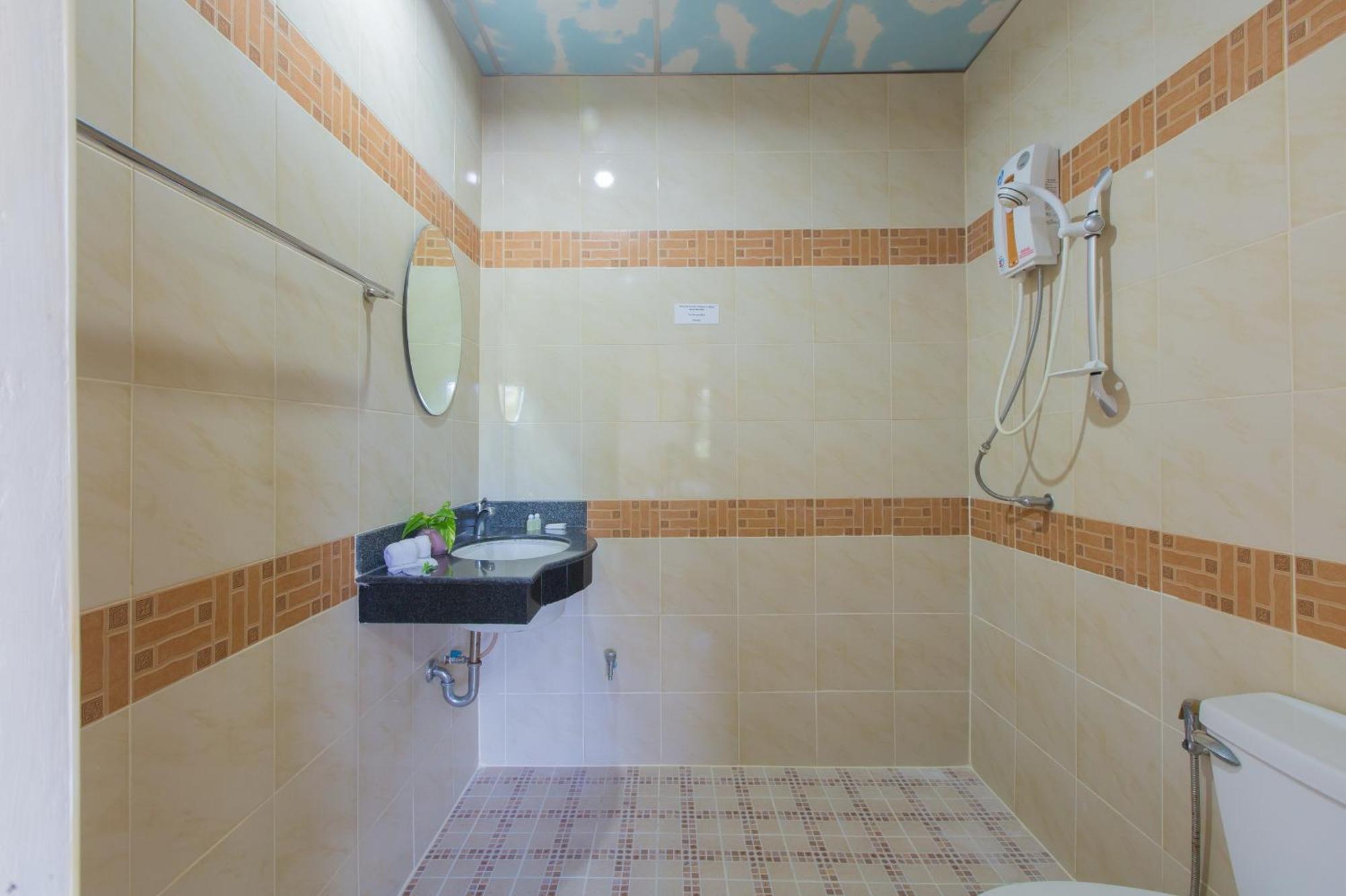 Patong Rai Rom Yen Resort Sha Δωμάτιο φωτογραφία