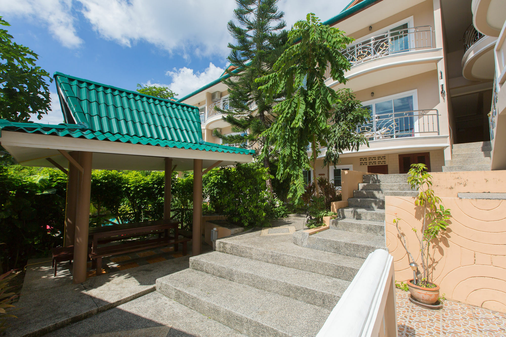 Patong Rai Rom Yen Resort Sha Εξωτερικό φωτογραφία